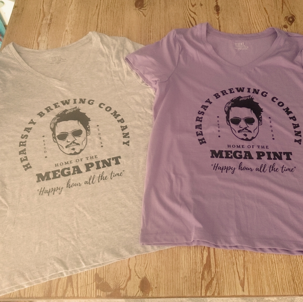 Johnney Depp v neck tees